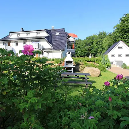 Kuestenwaldhaus Pinguin *